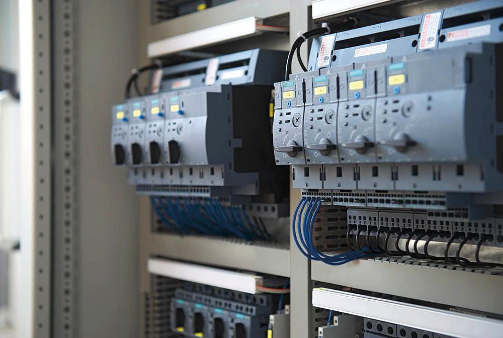 Elektrische Steuerungstechnik für industrielle Maschinen